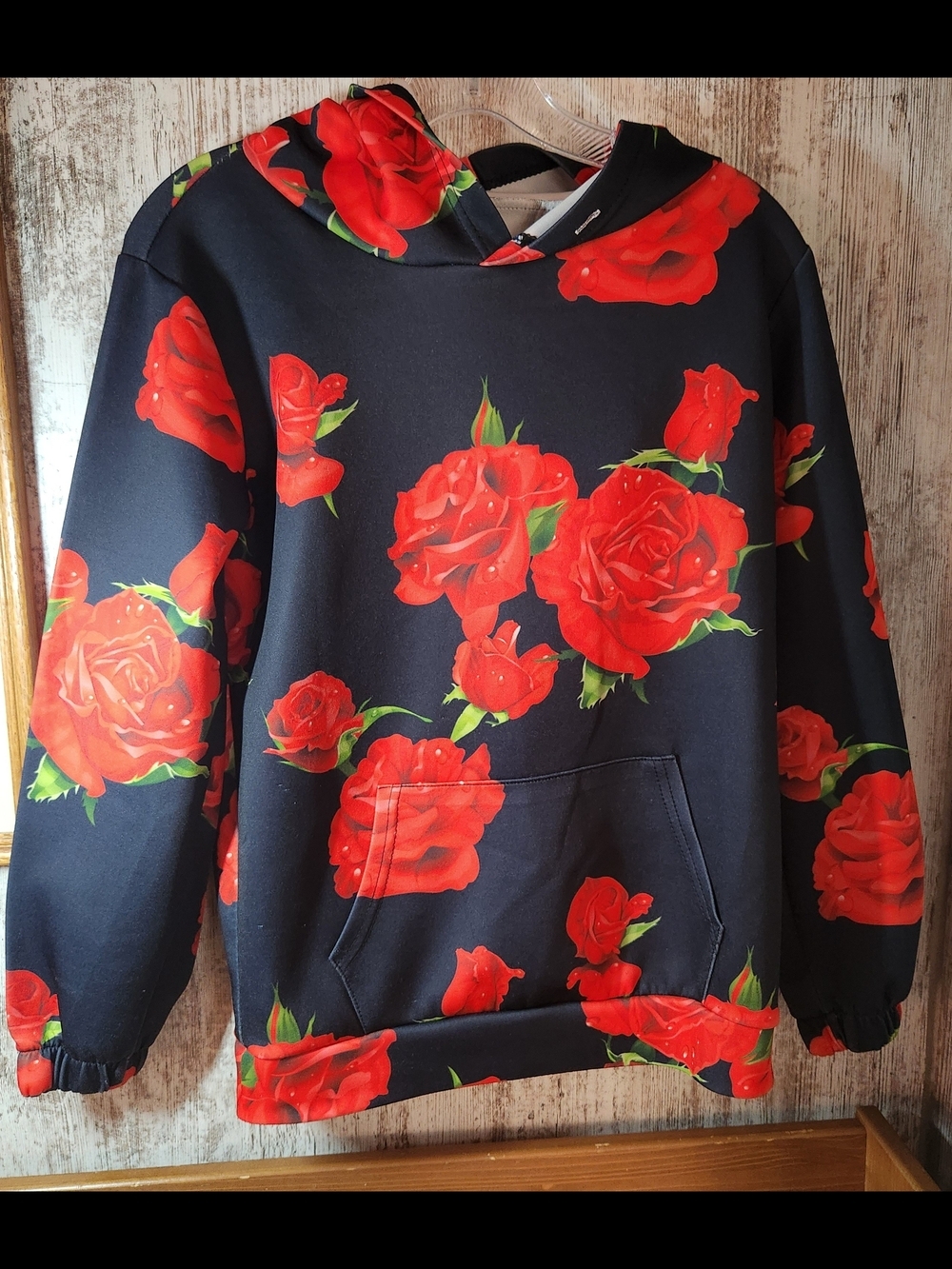 Large Black Hoodie Vibrant Red Rose Print Design Sweatshirt Pullover Shirt 🌹
